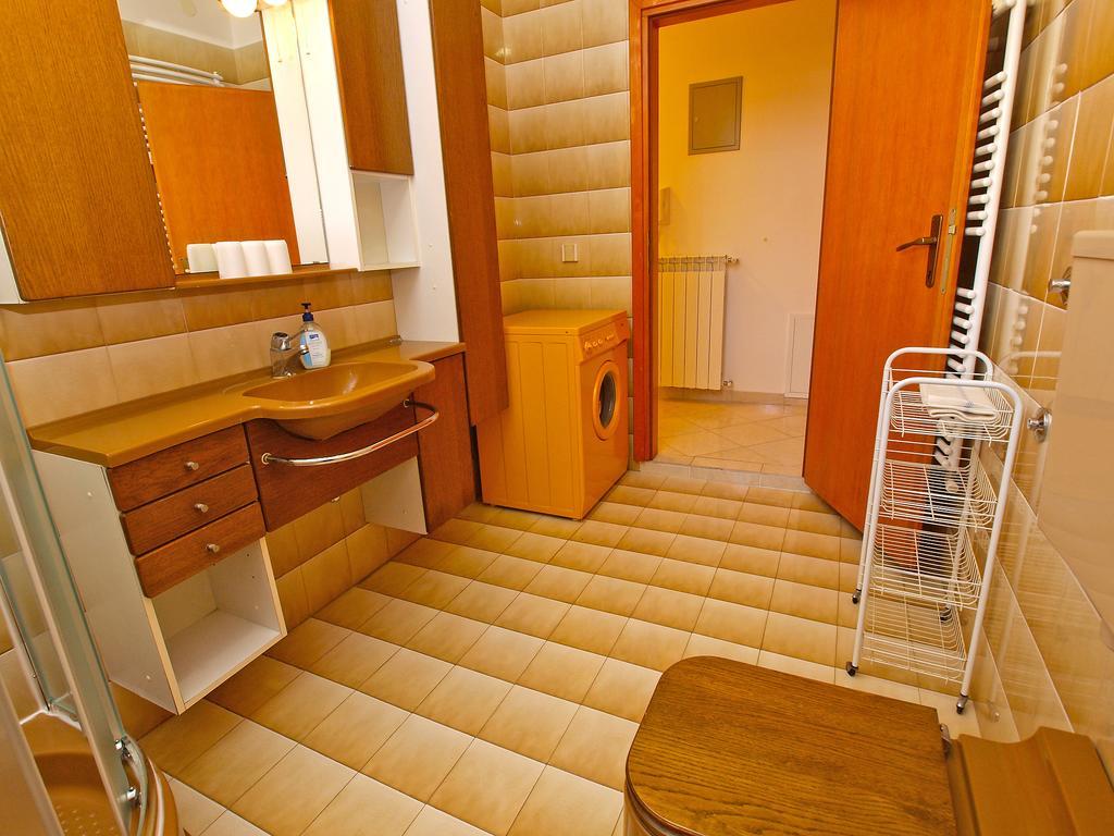 Apartments Fumica 954 Pula Zewnętrze zdjęcie